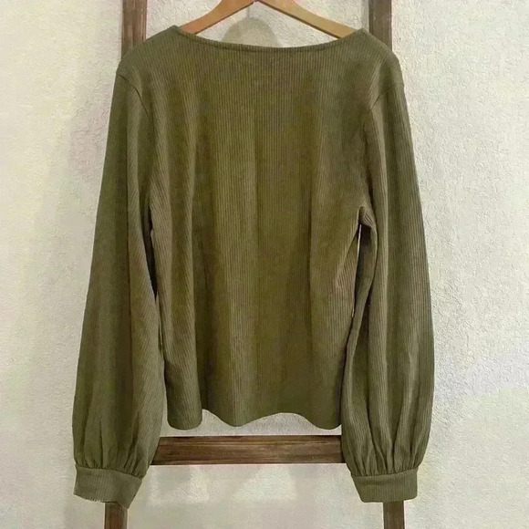 ⚡️5/$20 bundle sale⚡️ Women's Square-Neck Balloon-Sleeve Top XXL - Picture 6 of 10